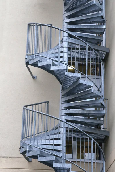 Escalera Escalera Caracol Metálico —  Fotos de Stock