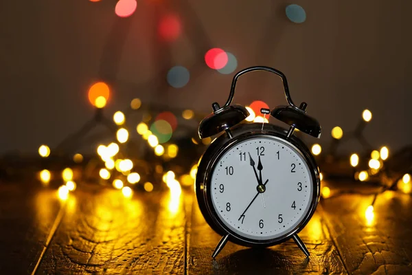 Beautiful New Years Scene Alarm Clock Few Minutes Left New — Stock Photo, Image