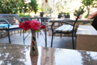 Çiçekli Vazo tablodur