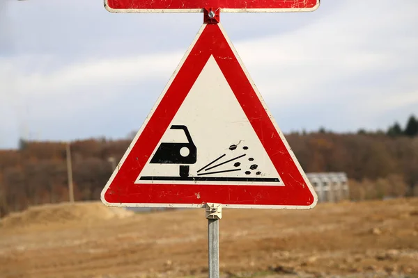 Vägmärken. Vägmärken som visar reparation av vägar. — Stockfoto