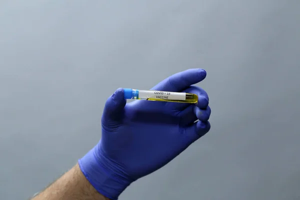 Doctor Holds Covid Coronavirus Vaccine His Hand — Stock Photo, Image