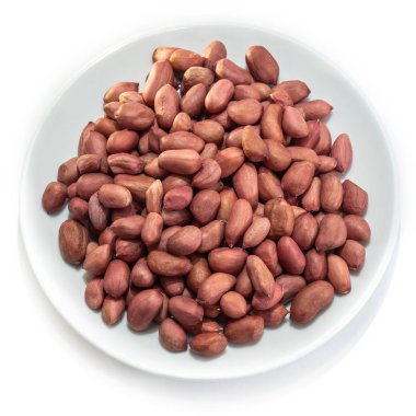 İzole edilmiş beyaz bir arka planda soyulmuş fıstık. Site için tasarladığın yemek fındıkları çok lezzetli. Mutfak teması