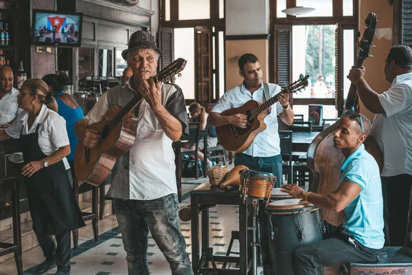 Havana, Cuba - October 18, 2019: Cuban band performing live musi — Stock Photo, Image