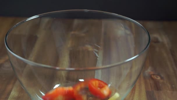 Salade paprika. Gezond eten. Gezonde levensstijl. — Stockvideo