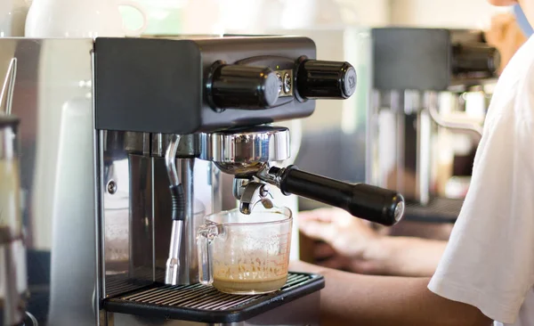 Espresso-Kaffeemaschine — Stockfoto