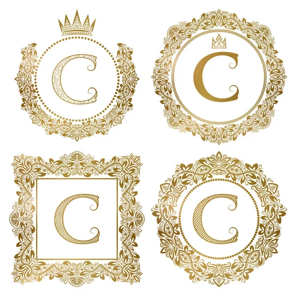 Altın harf C vintage Monogram ayarlayın. Hanedan arma, yuvarlak ve kare çerçeveler.