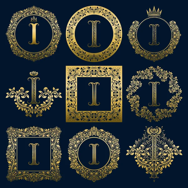 Monogrammes vintage ensemble de lettre I. Logos héraldiques dorés dans des couronnes, des cadres ronds et carrés . — Image vectorielle