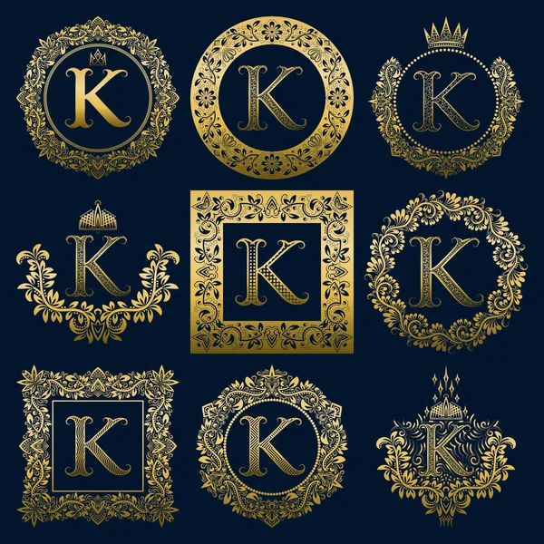 Vintage Monogram K harfi ayarlayın. Çelenk içinde altın hanedan logo, yuvarlak ve kare kare.