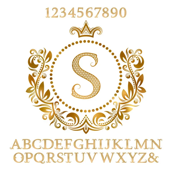 Arany mintás betűk és számok, a kezdeti monogram címer formában. Ragyogó betűtípus és elemek készlet logo tervezés. — Stock Vector