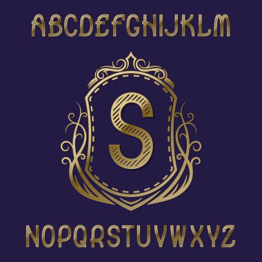 Altın ilk monogram şablonunda çelenk ile kalkan. Güzel desenli harfleri ve logo tasarım öğeleri.