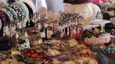 Güzellik Fuarı Rusya. Kadınlar için takı seçimi