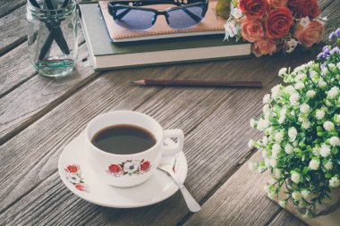 Vintage Film bak: Not Defteri ile kahve fincan