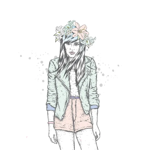 Vacker flicka i en blomsterkrans, jacka och shorts. Vektorillustration. & Klädstil. Smal flicka med långt hår i snygga kläder och tillbehör. — Stock vektor
