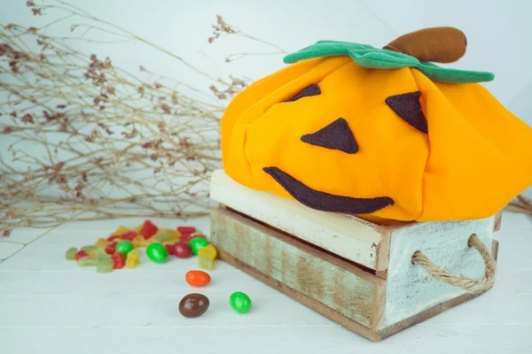 Halloween  decoration on wood background — ストック写真