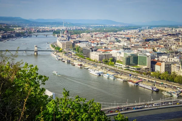 Budapest city és a Duna folyó, Magyarország — Stock Fotó