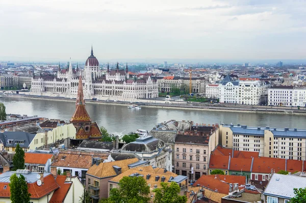 Budapest city és a Duna folyó, Magyarország — Stock Fotó