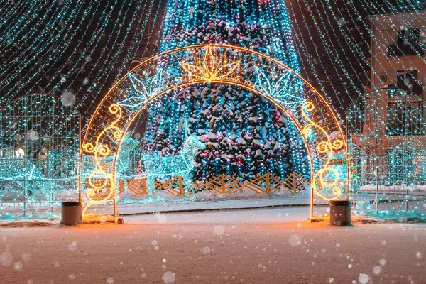 Veado Natal Grinaldas Lado Fora Decoram Rua Luzes Férias Forma — Fotografia de Stock