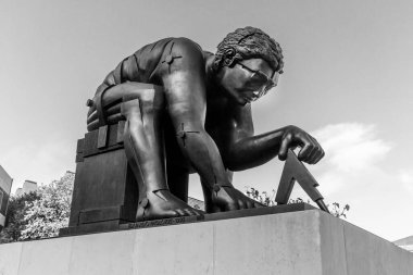 William Blake 'in British Library, Londra' daki heykelinden sonra