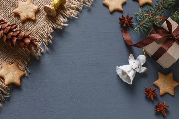 Noel gingerbread çerezleri ve Noel hediyeleri