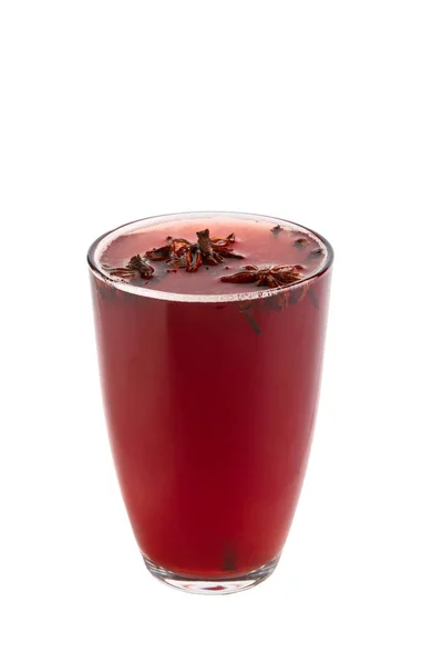 Tee aus Kirsche mit Anis im Glas — Stockfoto