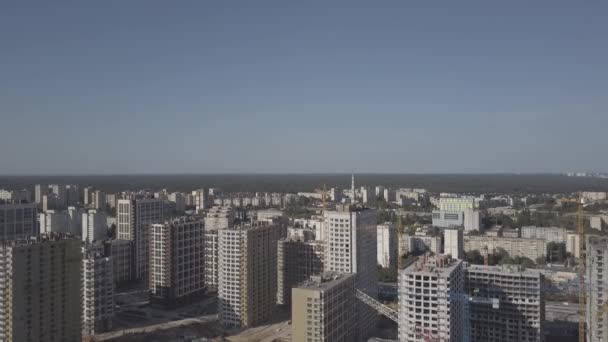 Vista aérea. Construcción de nuevas casas de varios apartamentos. Kiev, Ucrania — Vídeo de stock