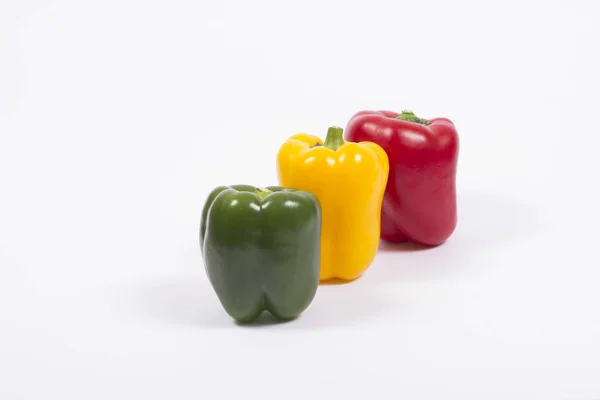 Pimentón rojo, verde, amarillo — Foto de Stock