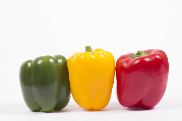 Kırmızı, yeşil, sarı kırmızı biber