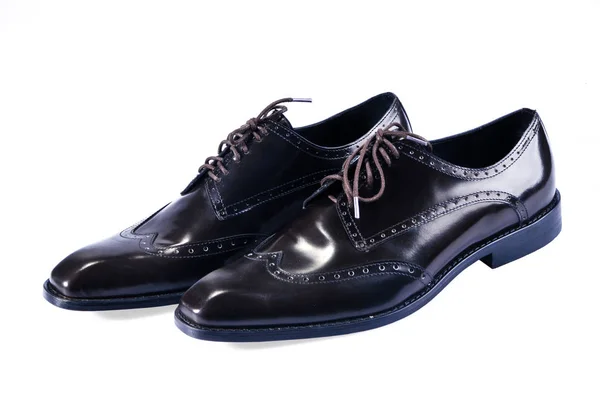 Zapatos de cuero negro clásico de los hombres — Foto de Stock