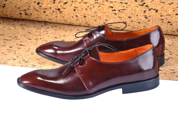 Pánské klasické kožené boty s štíhlé protáhlé na — Stock fotografie