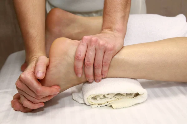 Healing fotmassage. — Stockfoto