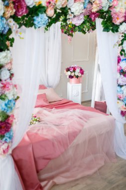 yatak odası dekore edilmiş