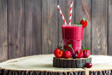 Taze yüzlü ve meyve