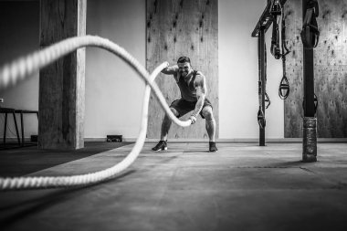 Erkekler fonksiyonel eğitim Fitness halat boyu