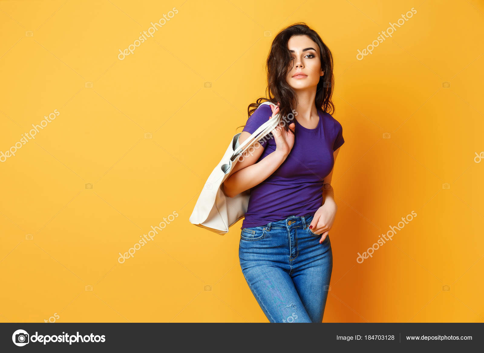 Men's Charcoal Cotton Blazer, Light Violet Dress Shirt, Blue Jeans, Navy  Leather Boat Shoes | Mens outfits, Jeans outfit men, Mens casual outfits