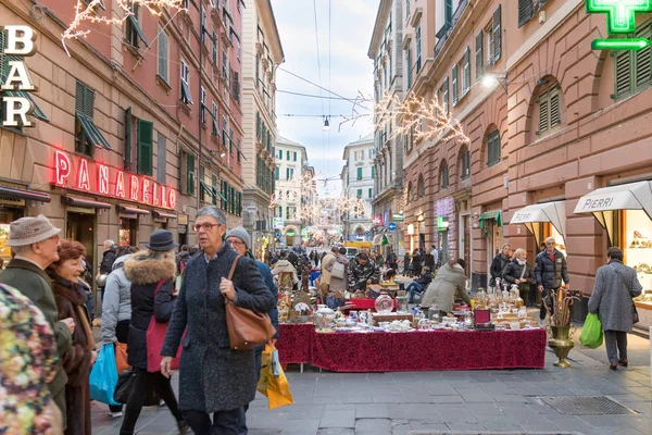 Dezember 2018 Genua Italien Blick Auf Die Charakteristischen Straßen Zentrum lizenzfreie Stockbilder
