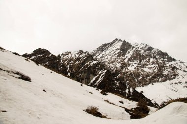 Annapurna Bankası kamp alanına yolda görüntülemek