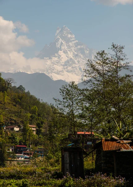 Nayapul, Nepal, Machhapuchhre veya balık kuyruk görünümü.
