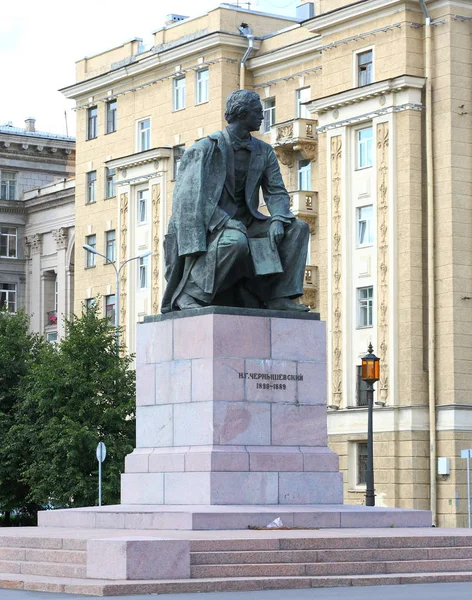 Pomnik Czernyszewski, Moskowski Prospekt Petersburg Rosja sierpień 2017 — Zdjęcie stockowe