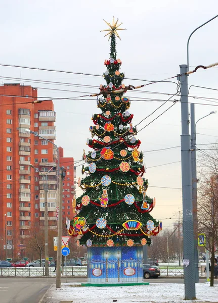 Weihnachten Neujahr Tanne Ulitsa Kollontay Heiliger Petersburg Russland Dezember 2017 — Stockfoto