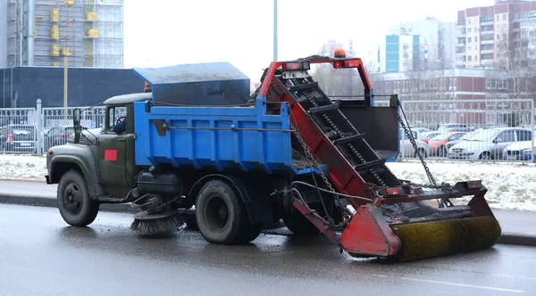 Special Transport Road Cleaning John Reid Ulitsa Saint Petersburg Russia — стоковое фото