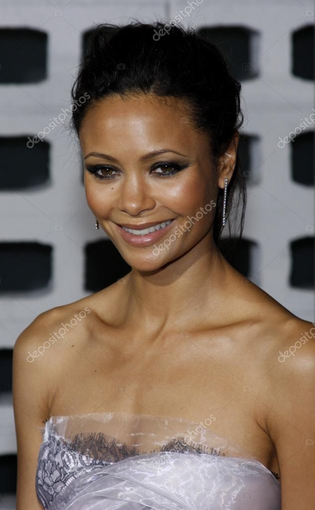 Ұлы мен анасы туралы порно комикстерді қараңыз