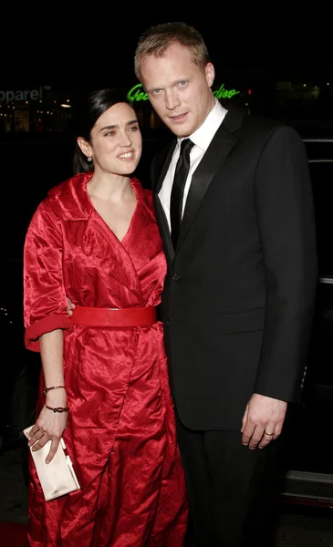 Jennifer Connelly e Paul Bettany — Fotografia de Stock