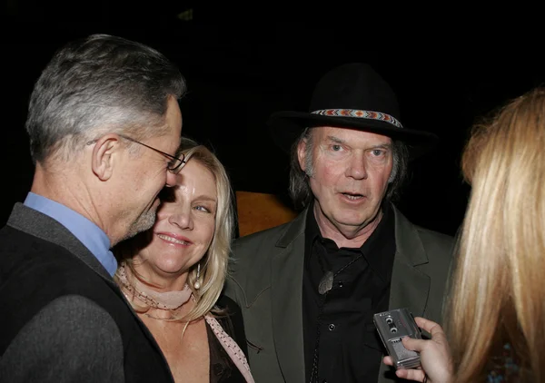 Neil Young singer with friends — Stock Photo, Image