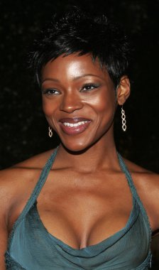 Aktris Caroline Chikezie