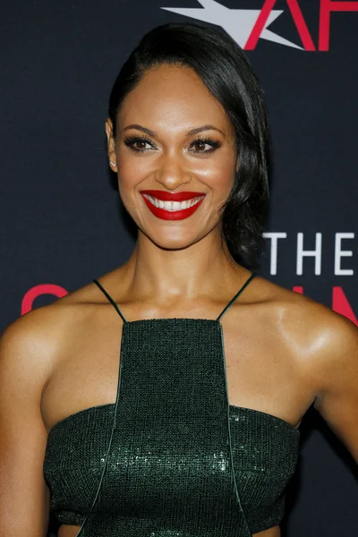 Aktris Cynthia Addai-Robinson