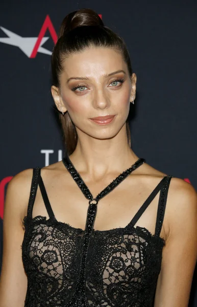 Actrice Angela Sarafyan — Stockfoto