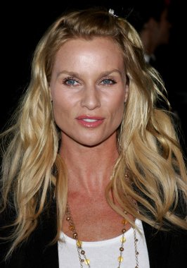 Oyuncu Nicollette Sheridan
