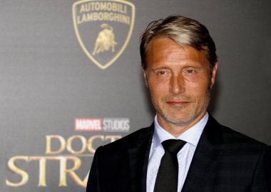 oyuncu mads mikkelsen