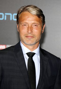 oyuncu mads mikkelsen