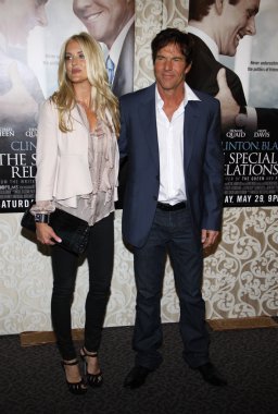 Dennis Quaid ve Kimberly Buffington